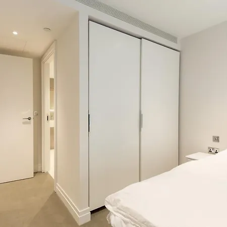 Stylish 2 Bed Flats Near Us Embassy London