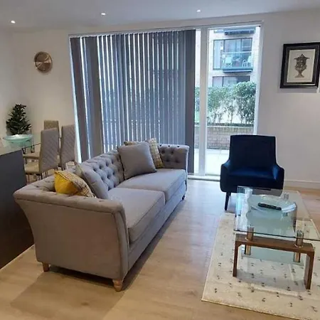 Stylish 2 Bed Flats Near Us Embassy