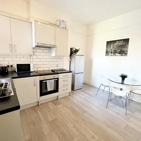 Norbury House - 1a Apartment