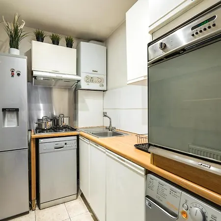 Cozy 1 Bedroom / Gloucester Road / Kensington Apartment *