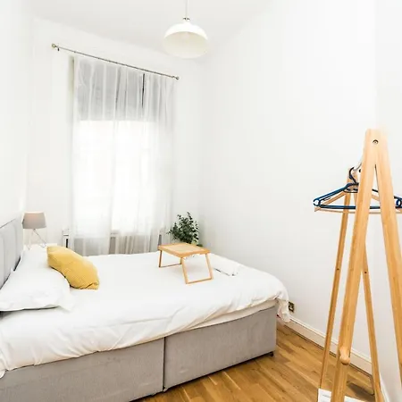 Spacious 2 Bedroom / Gloucester Road / Kensington