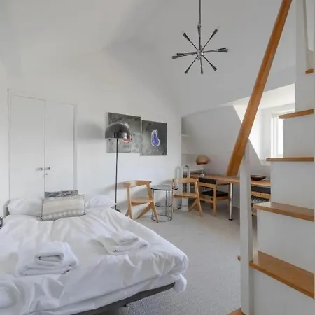 Apartment Compact & Light Flat - Ladbroke Grove London
