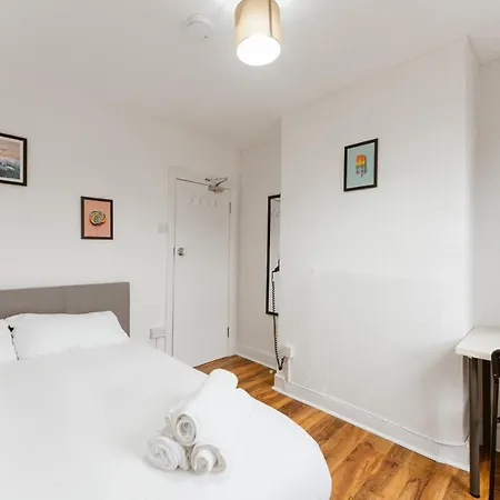 Great In Plaistow Guest house