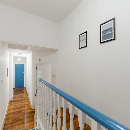 Great In Plaistow Guest house *