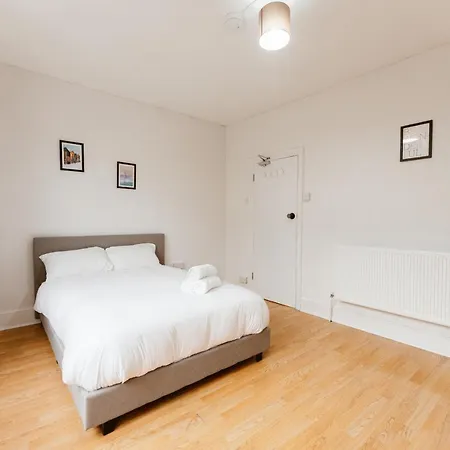 Guest house Great In Plaistow