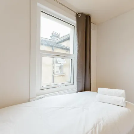 Great In Plaistow Guest house London