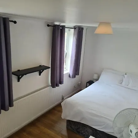 Holiday home Tower Bridge Central: 4-bed House With Parking For 9 *