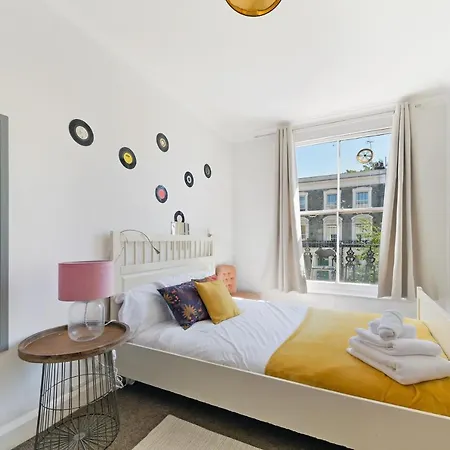 Apartment Maidavale 2 Bed - Sleeps 6 *