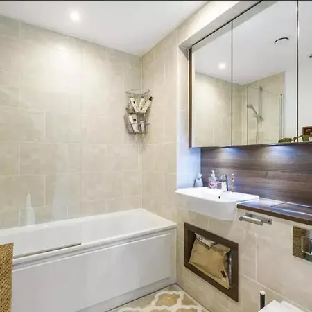 Ontario Point Flat Only Double Bedroom