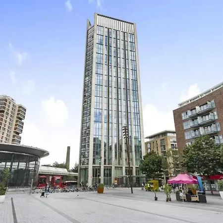 Ontario Point Flat Only Double Bedroom London