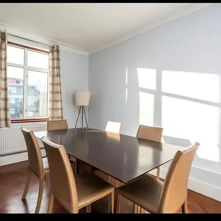Apartment Immaculate Spacious 3 Bedrooms Flat Wembley Park