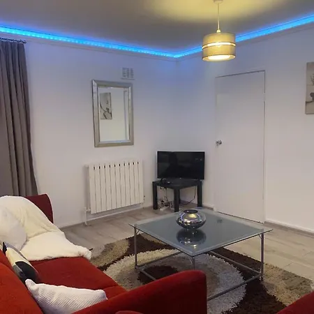 In - 24 7 Security Apartment London