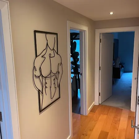 Cosy Bedroom In Luxury * London