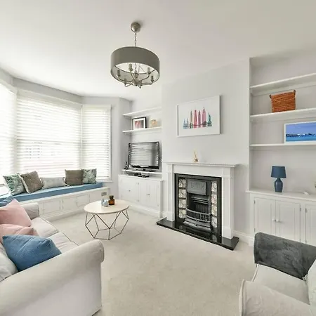 Holiday home Spacious Family With Garden