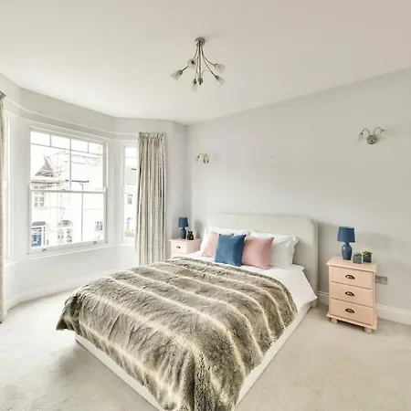 Spacious Family With Garden Holiday home