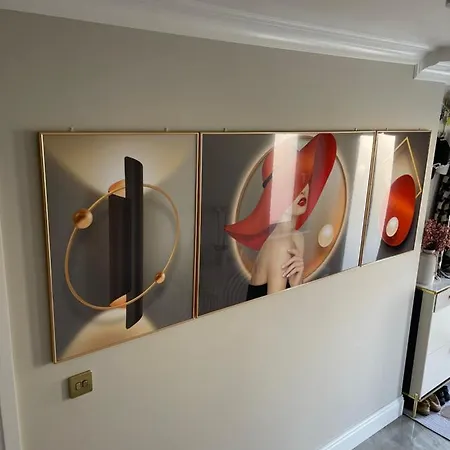 Modern Huge Double With Private Bathroom In Colindale * Edgware