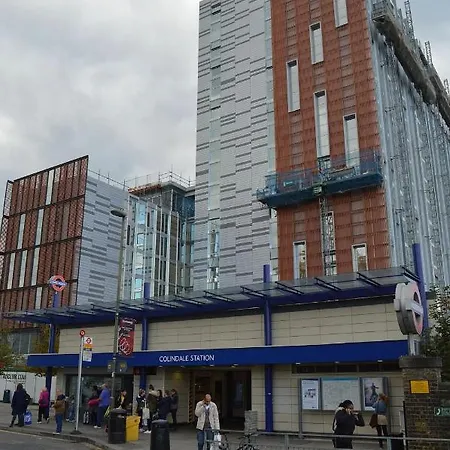 Modern Huge Double With Private Bathroom In Colindale