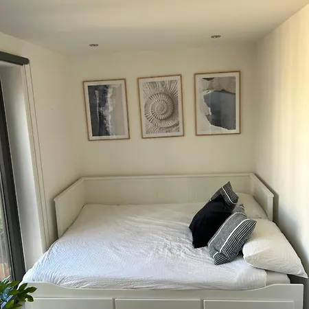 Bed & Breakfast Cosy Bedroom In Luxury