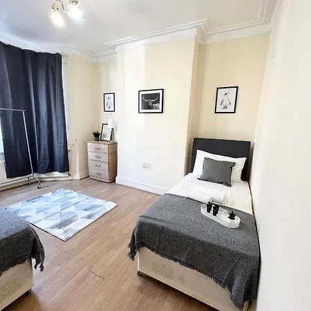Homestay Stunning House In London