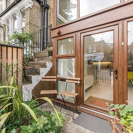 Apartment Hidden Gem In Chiswick, Stylish 1 Bedroom House London