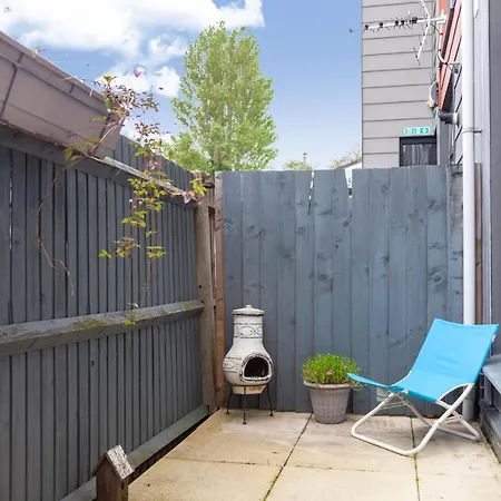 Bright Groundfloor 3br Flat, Brockley, Se Apartment London