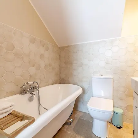 Bright Groundfloor 3br Flat, Brockley, Se *