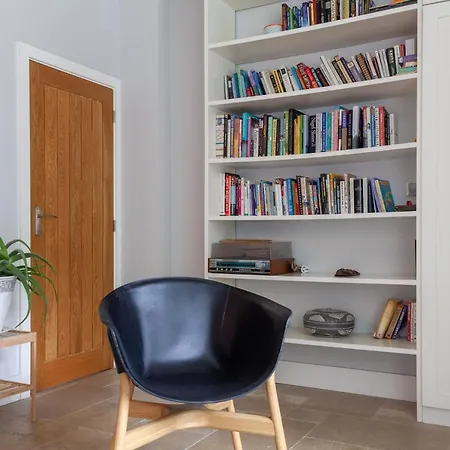 Bright Groundfloor 3br Flat, Brockley, Se Apartment London