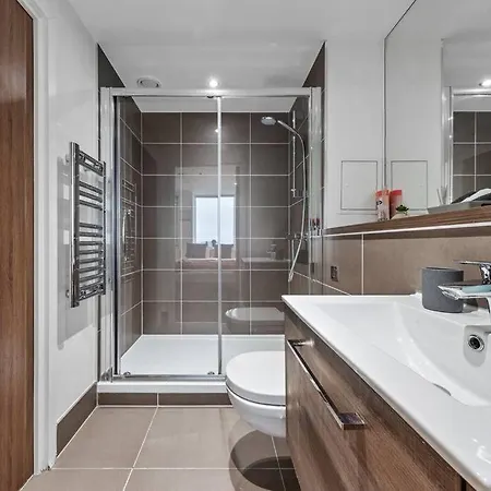 Apartment Amazing Britania 1 Bedroom Flat In Bp40