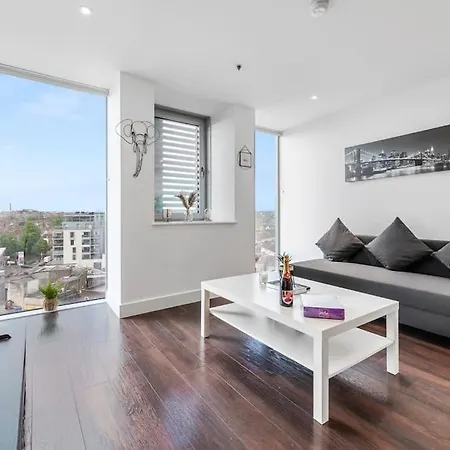Amazing Britania 1 Bedroom Flat In Bp40 Apartment