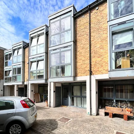 Apartment The Islington Place - Stunning 2bdr House London