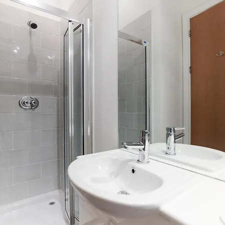 The Islington Place - Stunning 2bdr House Apartment London