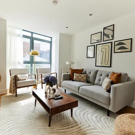 The Islington Place - Stunning 2bdr House *