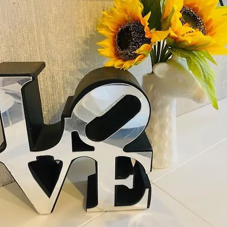 Lovely Hotelstyle - *