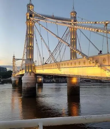 Escape To The London