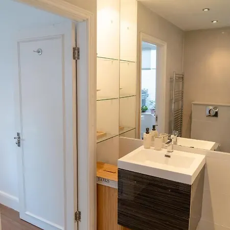 Elevency - In The Heart Of The - 1 Bed London
