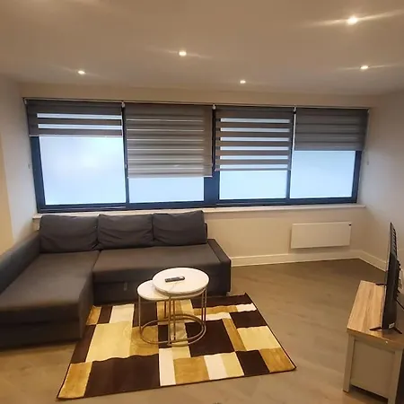 Apartment Entire Hosted By Pius *