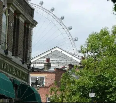Homestay Aplacetostay Apartment, Zone 1 Dow London