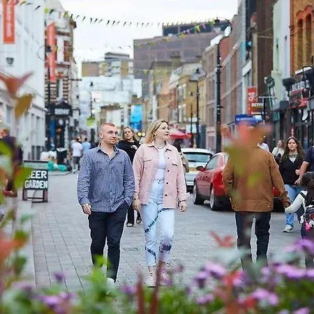 Homestay Aplacetostay Apartment, Zone 1 Dow London