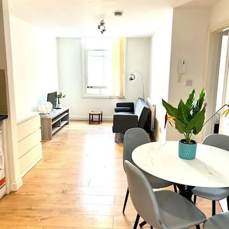 1 Bed Flat A Step To Emirates Stadium Londres