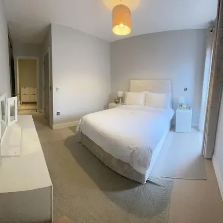 2 Bedroom Acton *