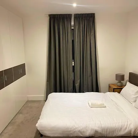 Morden Luxury 2bedroom Apartment *
