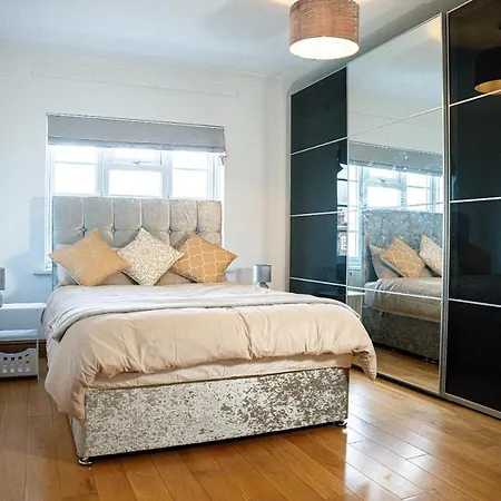 Apartment Kilburn Lighthouse *
