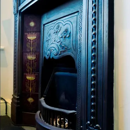 Cosy Place To In The Of Hotel London