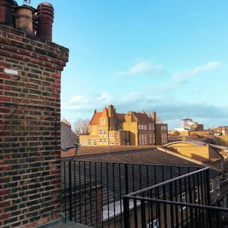 Cosy Place To In The Of Hotel London
