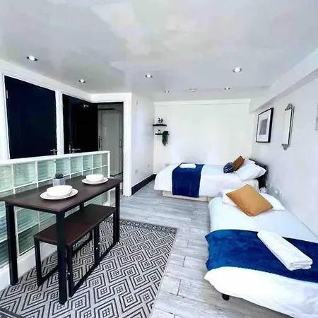 Apartament In *
