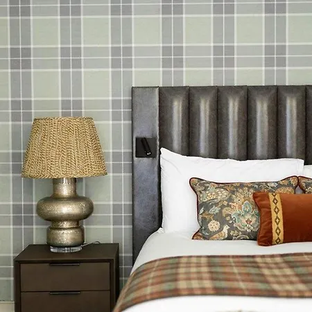 The Tophams Hotel