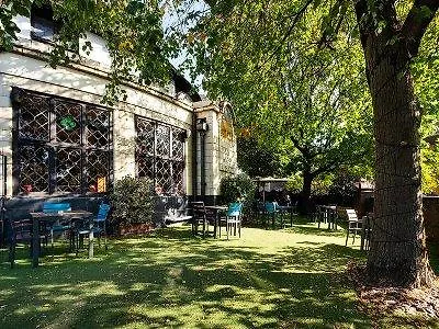桥梁酒店 酒店