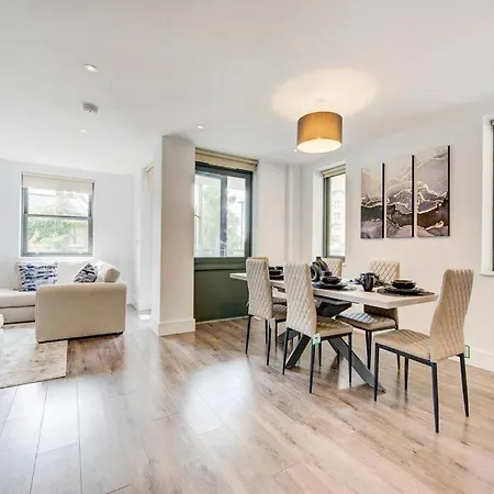Apartment Kew Views 2br Apt By Riverside London