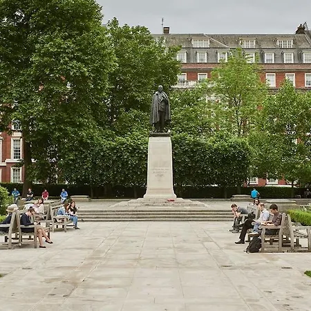 Uber Mayfair Luxury Apartment London