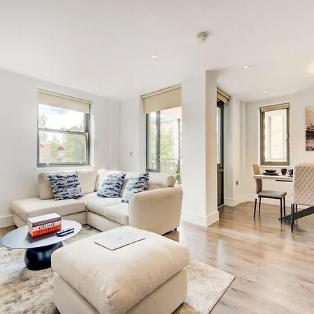 Kew Views 2br Apt By Riverside London